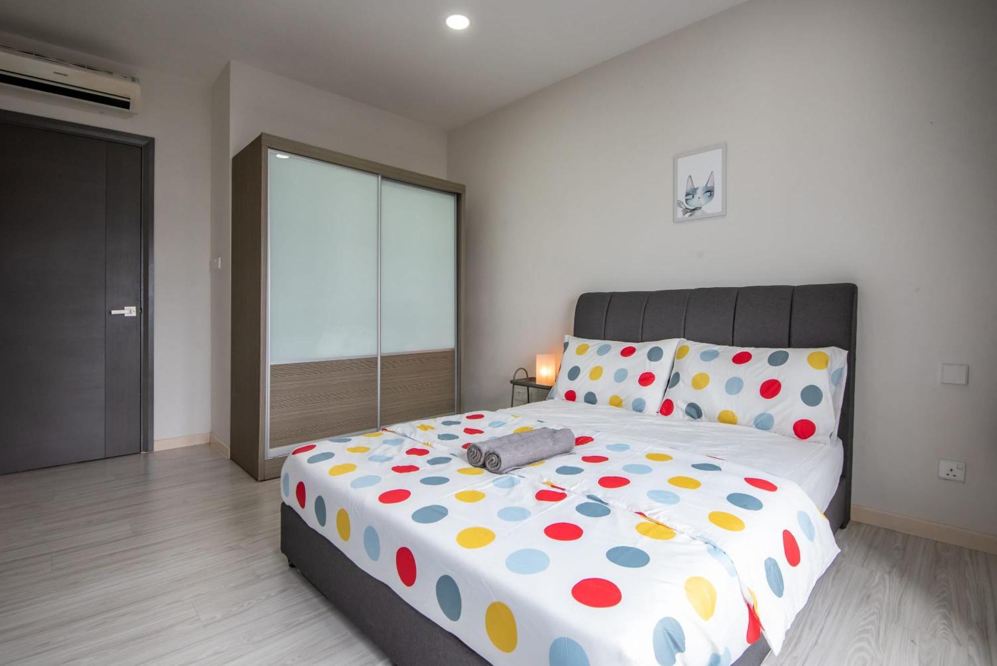 A Lovely & Comfy At Suasana Jb 11 Apartment *